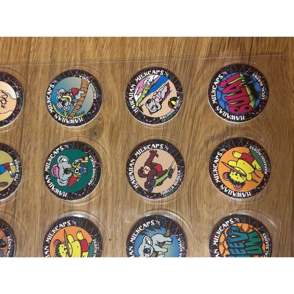 Worlds Of Fun Hawaiian Milkcaps Thrilla Gorilla Pogs Lot of 1993 - Picture 9 of 10
